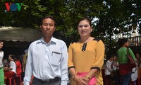 Kiều bào ở Lào quan tâm đến cuộc bầu cử đại biểu Quốc hội