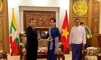 Thứ trưởng Ngoại giao Vũ Hồng Nam làm việc với Bộ Ngoại giao Myanmar 