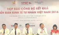 Công bố Sách trắng Diễn đàn Kinh tế tư nhân Việt Nam 2016