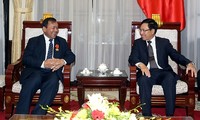 Phó Thủ tướng, Bộ trưởng Ngoại giao Phạm Bình Minh tiếp Đại sứ Campuchia và Đại sứ CHLB Bức