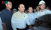 Thủ tướng Nguyễn Xuân Phúc thăm công trình hầm Đèo Cả