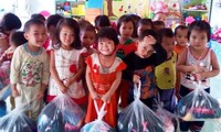 "Vì ta cần nhau" sẻ chia với những em nhỏ nơi vùng lũ Phìn Ngan, Lào Cai