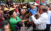 Phó Thủ tướng Trương Hòa Bình đối thoại với ngư dân về chính sách bồi thường thiệt hại