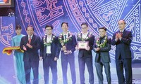 Lễ trao giải thưởng Nhân tài Đất Việt năm 2016