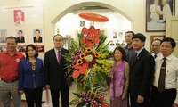 Chủ tịch Ủy ban Trung ương MTTQ Việt Nam Nguyễn Thiện Nhân chúc mừng 70 năm Hội chữ thập đỏ Việt Nam