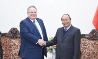 Thủ tướng Nguyễn Xuân Phúc tiếp Bộ trưởng Bộ Ngoại giao Hy Lạp Nikos Kotzias