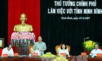Thủ tướng Nguyễn Xuân Phúc làm việc với tỉnh Ninh Bình