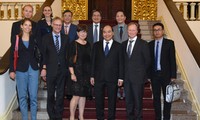 Thủ tướng tiếp Đại sứ Bỉ, EU và Đại biện lâm thời Đại sứ quán Đức