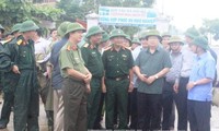 Phó Thủ tướng Chính phủ Trịnh Đình Dũng chỉ đạo công tác ứng phó với bão Doksuri