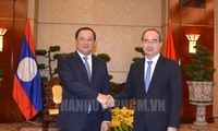 Bí thư Thành ủy TP Hồ Chí Minh Nguyễn Thiện Nhân tiếp Phó Thủ tướng Chính phủ Lào Sonesay Siphandone