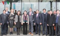 Chủ tịch Quốc hội Nguyễn Thị Kim Ngân thăm Trung tâm Nông nghiệp công nghệ cao tại Hà Lan