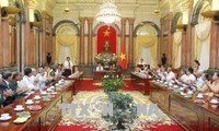 Phó Chủ tịch nước Đặng Thị Ngọc Thịnh tiếp Đoàn đại biểu người có công tỉnh Vĩnh Long 