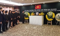 Tổng lãnh sự quán Việt Nam tại Thượng Hải và Đại sứ quán Việt Nam tại Ba Lan tổ chức lễ viếng Chủ tịch nước Trần Đại Quang