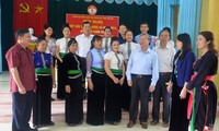 Thường trực Ban Bí thư Trần Quốc Vượng tiếp xúc cử tri thị xã Nghĩa Lộ, tỉnh Yên Bái