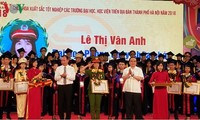 Tuyên dương Thủ khoa xuất sắc tốt nghiệp các trường Đại học, Học viện trên địa bàn thành phố Hà Nội