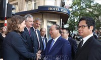 Thủ tướng Nguyễn Xuân Phúc làm việc với các doanh nghiệp hàng đầu EU và Bỉ