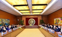 Chủ tịch Quốc hội Nguyễn Thị Kim Ngân tiếp xã giao các Trưởng đoàn tham dự Hội nghị AMMW