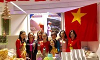 Việt Nam tham gia hội chợ từ thiện “Charity Bazaar” tại Ukraine