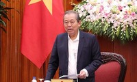 Phó Thủ tướng Thường trực Chính phủ Trương Hòa Bình: Chăm lo cho gia đình chính sách là trách nhiệm của toàn xã hội 