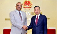 Việt Nam và Angola tăng cường hợp tác an ninh