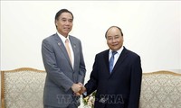 Thủ tướng Nguyễn Xuân Phúc tiếp ông Abe Shuichi, Thống đốc tỉnh Nagano (Nhật Bản)
