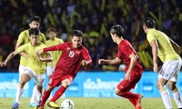 Đội tuyển bóng đá Việt Nam gặp đội tuyển Thái Lan trong trận ra quân vòng loại World Cup 2022