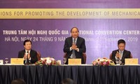 Thủ tướng Nguyễn Xuân Phúc: Chính phủ quyết tâm đưa nền cơ khí Việt Nam tiến bước