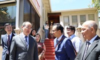 Bí thư Thành ủy Tp Hồ Chí Minh Nguyễn Thiện Nhân thăm Đại sứ quán Việt Nam tại Australia và gặp mặt kiều bào