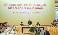 Thủ tướng Nguyễn Xuân Phúc: Phải tạo chuyển biến tốt hơn nữa về an toàn thực phẩm năm 2020