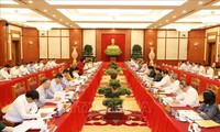 Bộ Chính trị làm việc về chuẩn bị đại hội các đảng bộ trực thuộc Trung ương nhiệm kỳ 2020-2025