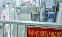 Việt Nam ghi nhận 2 người mắc COVID-19 nhập cảnh