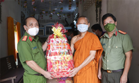 Vĩnh Long chăm lo lễ Sen Đôn Ta đồng bào Khmer
