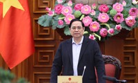 Thủ tướng chủ trì họp trực tuyến với 8 tỉnh Nam Trung Bộ và Tây Nguyên về phòng chống, chống, khắc phục hậu quả mưa lũ