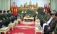 Việt Nam và Campuchia tăng cường hợp tác quốc phòng