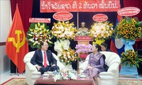 Lãnh đạo Thành phố Hồ Chí Minh chúc mừng Tết cổ truyền Bunpimay của Lào