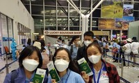 Lao động Việt Nam tiêm đủ 3 mũi vaccine phòng Covid-19 nhập cảnh Nhật Bản không phải cách ly 7 ngày