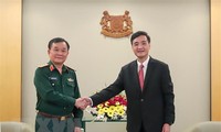 Việt Nam và Singapore tăng cường hợp tác quốc phòng