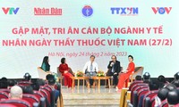 Nỗ lực vì sức khỏe nhân dân- Y tế vượt khó