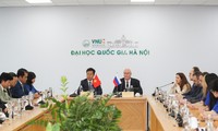 Phó Thủ tướng Liên bang Nga thăm Đại học Quốc gia Hà Nội