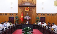 Thủ tướng Phạm Minh Chính làm việc với các bộ, ngành về tín dụng, ngân hàng