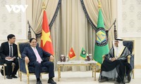 Thủ tướng Chính phủ Phạm Minh Chính thăm và làm việc tại Trụ sở Hội đồng Hợp tác vùng Vịnh