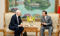 Phó Thủ tướng Trần Hồng Hà: Việt Nam khuyến khích, tạo thuận lợi cho các dự án chuyển đổi nhiệt điện than