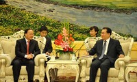 Terus memperkuat hubungan tetangga persahabatan dan kerjasama menyeluruh antara Vietnam dan Tiongkok