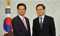 PM Vietnam Nguyen Tan Dung mengakhiri kunjungan-nya di Republik Korea