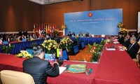 Vietnam menghadiri Konferensi ke-9 Dewan Komunitas Ekonomi ASEAN