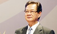 Perdana Menteri Vietnam Nguyen Tan Dung menghadiri Konferensi Tingkat Tinggi ASEAN ke-22