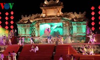Lebih dari 65 ribu orang menghadiri Festival Kerajinan Tradisional kota Hue 2013