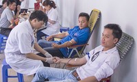  Banyak daerah menggerakkan kampanye “Tetesan darah kesumba” musim panas 2013.