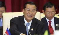 Samdech Hunsen dipilih kembali menajadi PM Kamboja masa bakti 2013-2018