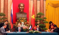 Presiden Rusia, Vladimir Putin berakhir dengan baik kunjungan di Vietnam